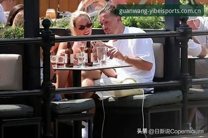 易倍体育iOS下载 格拉利什与皮克福德凌晨狂欢最新动态,易倍体育用户直击英格兰国脚夜店风波